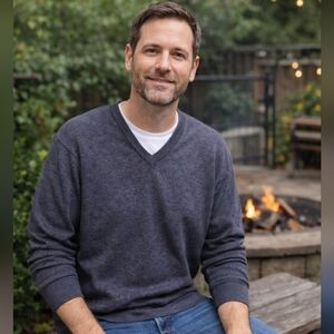 Jos A Bank Signature Collection Sweater Mens L Italian Merino Wool V- Neck Gray